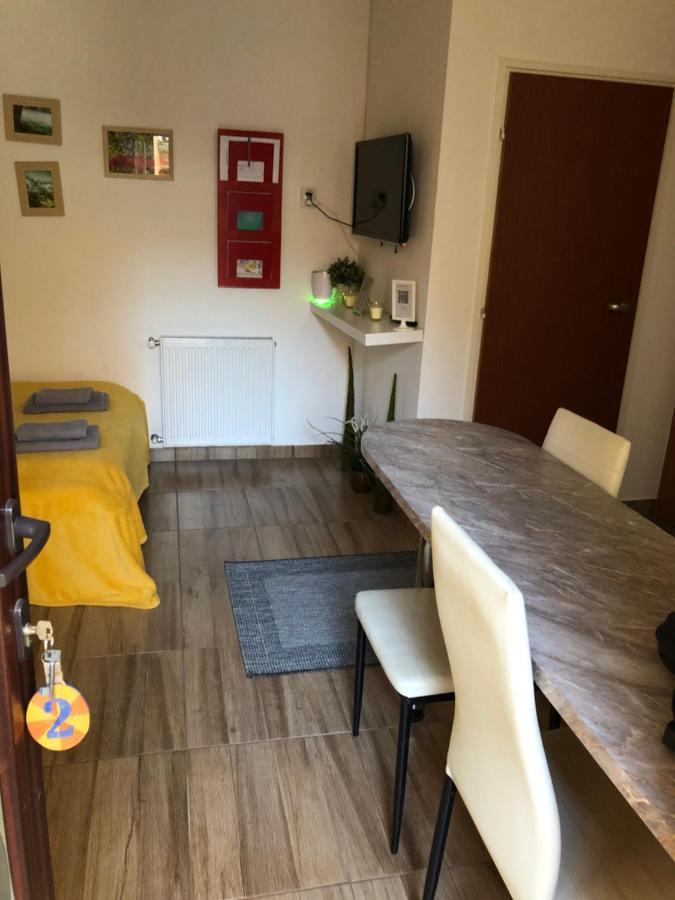 Milla Apartman Сентендре Экстерьер фото