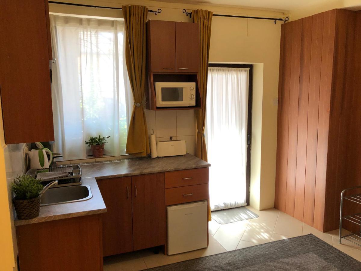 Milla Apartman Сентендре Экстерьер фото